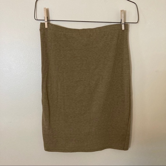 Leith Size Large Drape Front Skirt - Picture 4 of 4